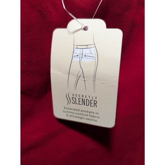 NEW! St. Johns Bay Womens 2P Capri Pants Red Mid Rise Stretch Slender Security - Picture 4 of 8